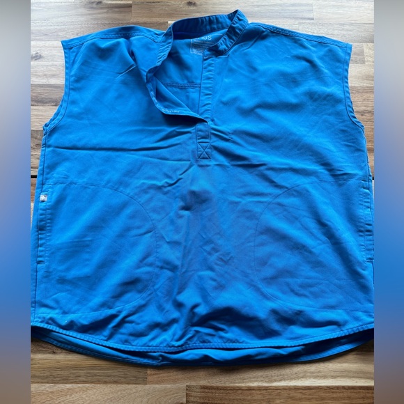 FIGS large Capri Blue Rafaela top - Picture 1 of 3